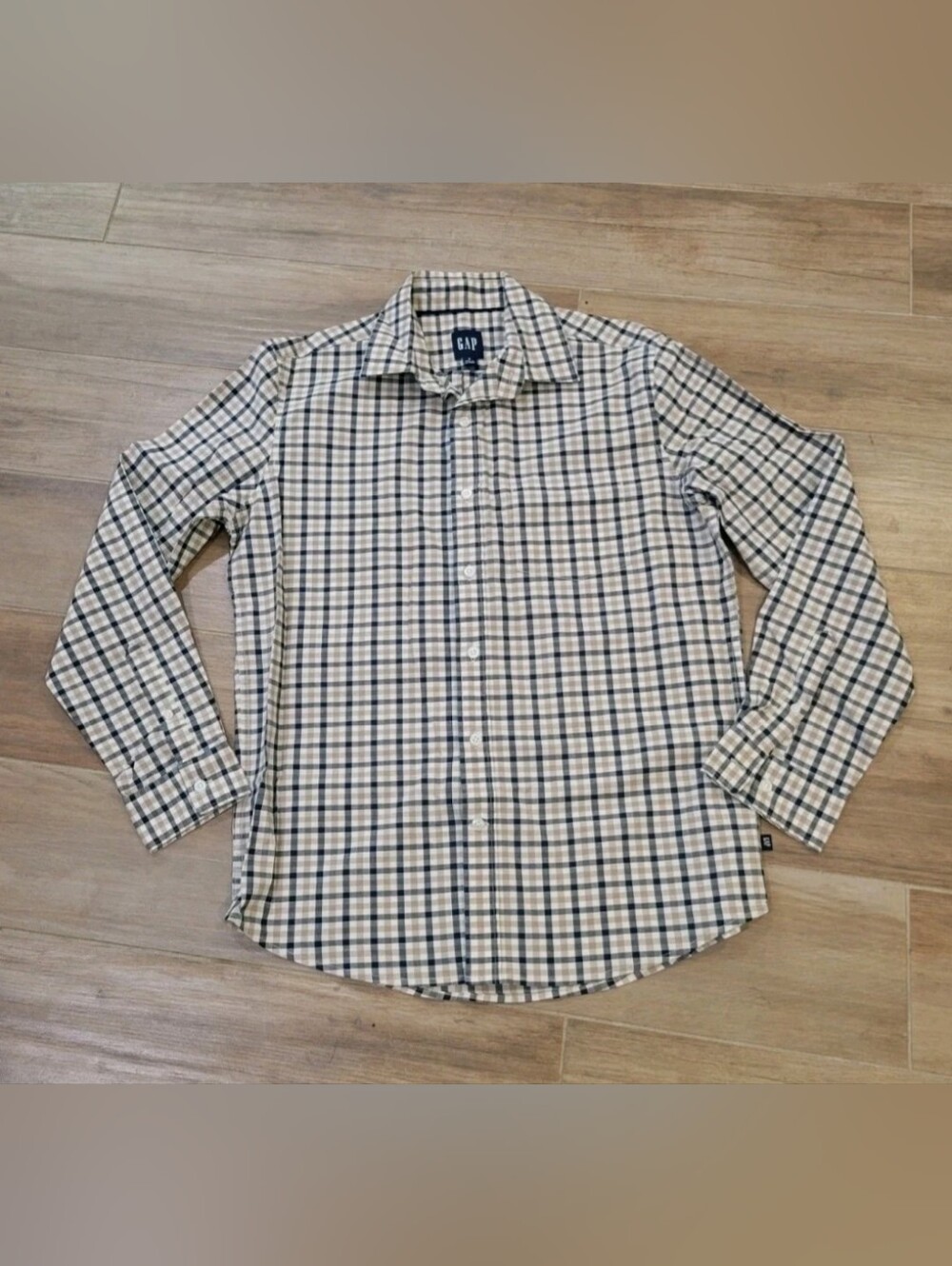 Gap Button Down Shirt Long Sleeve S NWOT Stretch